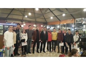 Başkan Yalçın Başarılı Sporcuları Tebrik Etti