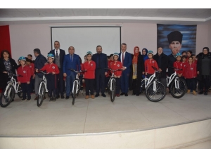 İzmit’te 168 Öğrenci Daha Bisikletine Kavuştu