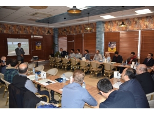 Hrü’de Şehircilikte Geotasarım Ve Sanal Gerçeklik Çalıştayı Yapıldı