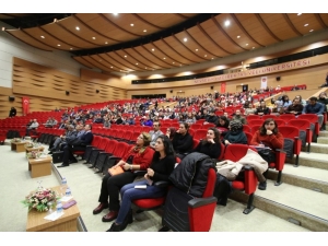 Nevü’de ‘Kalite, Akreditasyon Ve Yüksek Öğretimde Kalite” Konferansı Düzenlendi