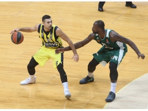 Fenerbahçe Zorlu Panathinaikos Deplasmanında