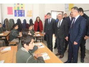 Vali Akbıyık: "Hakkari’deki Gündemimiz Eğitim"