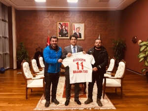 Bilecikspor’dan Rektör Taş’a Teşekkür Ziyareti