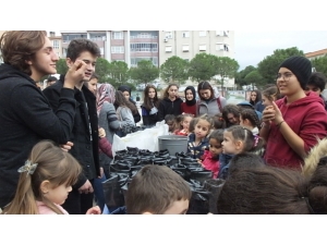 Balıkesirli Öğrenciler Yeşile Katkı İçin Palamutları Toprakla Buluşturdu