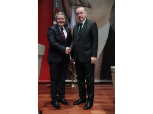 Ak Parti’nin Van Büyükşehir Belediye Başkan Adayı Takva Oldu