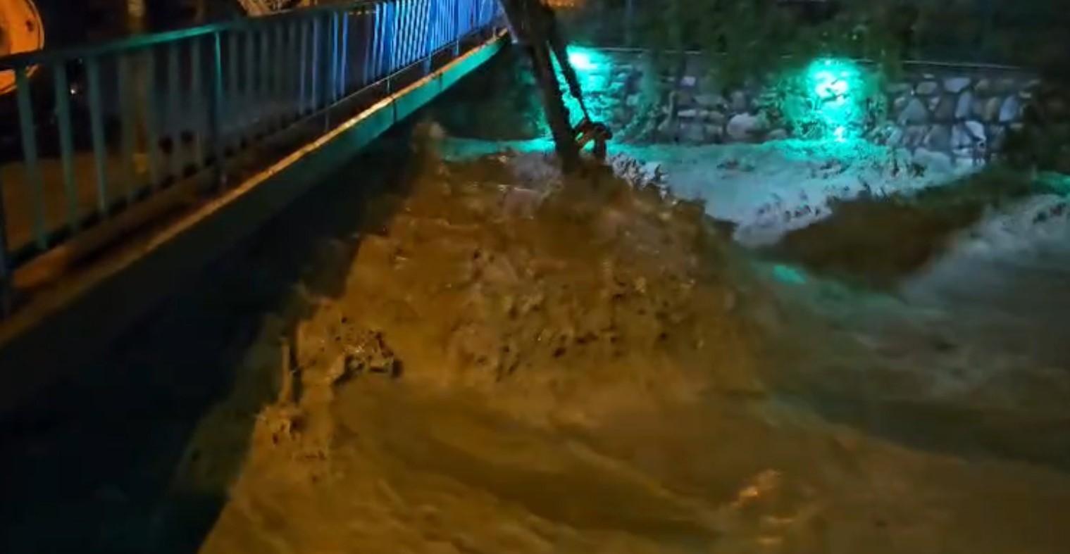 kastamonu-da-selin-gelis-ani-cep-telefonu-kamerasina-yansidi