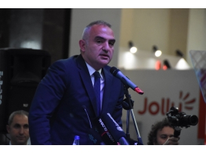 Bakan Ersoy’dan Otel Sahiplerine Uyarı