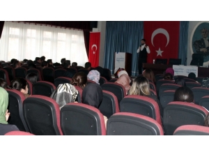 Çizgi Ötesi Topluluğu’ndan Söyleşi Etkinliği