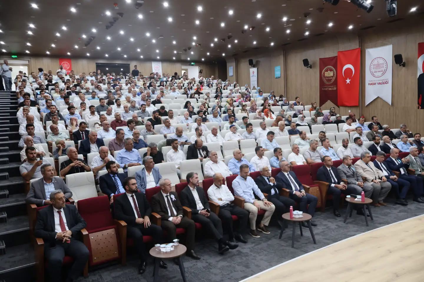 hatay-da-peygamberimiz-ve-guzel-ahlak-temali-mevlid-i-nebi-programi-duzenlendi