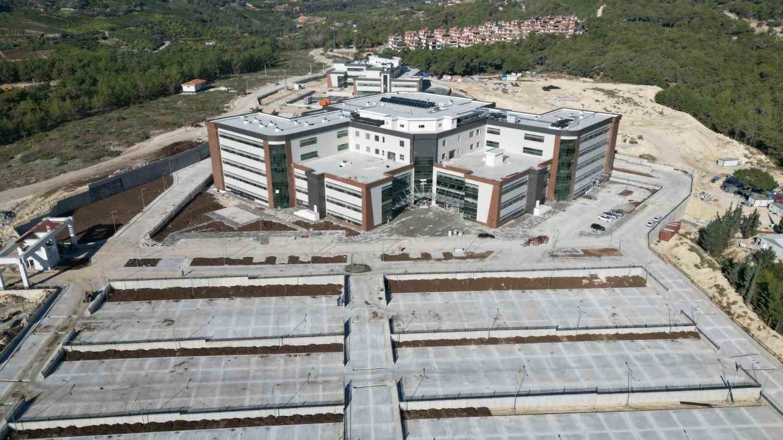 mezitli-devlet-hastanesi-yil-sonundan-once-hizmete-acilacak