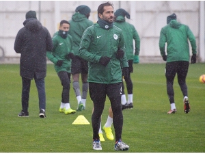 Atiker Konyaspor’da, Trabzonspor Maçı Hazırlıkları Sürüyor