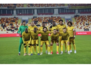 Ziraat Türkiye Kupası: E. Yeni Malatyaspor: 0 - Etimesgut Belediyespor: 0 (İlk Yarı)