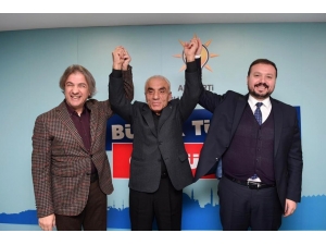 Chp’li Meclis Üyesi Partisinden İstifa Ederek Ak Parti’ye Geçti