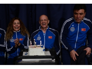 Arkas Spor’da Glenn Hoag’a Doğum Günü Sürprizi