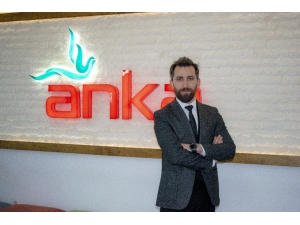 Estetik Cerrahi Uzmanı Op. Dr. Ünal Anka’da