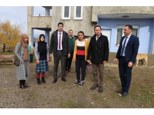 Aileleri İkna Edilen Kız Çocukları Okula Kazandırılıyor