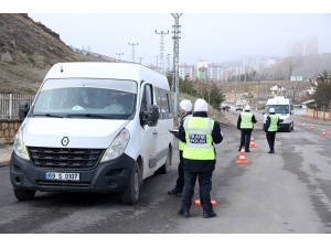 Vali Pehlivan Okul Servislerinin Denetimlerine Katıldı