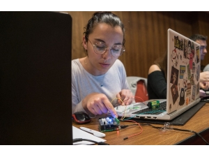 Türk Telekom’dan ‘Yeni Nesil Gelecek’ Projesi