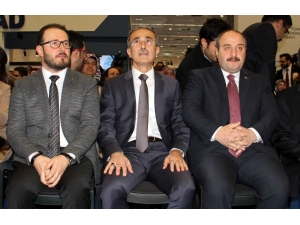 Cumhurbaşkanı Yardımcısı Oktay: “En Geç Bir Yıl İçerisinde Belgeye Değil, Bilgiye Dayalı Bir Yönetim Anlayışına Geçiyoruz”