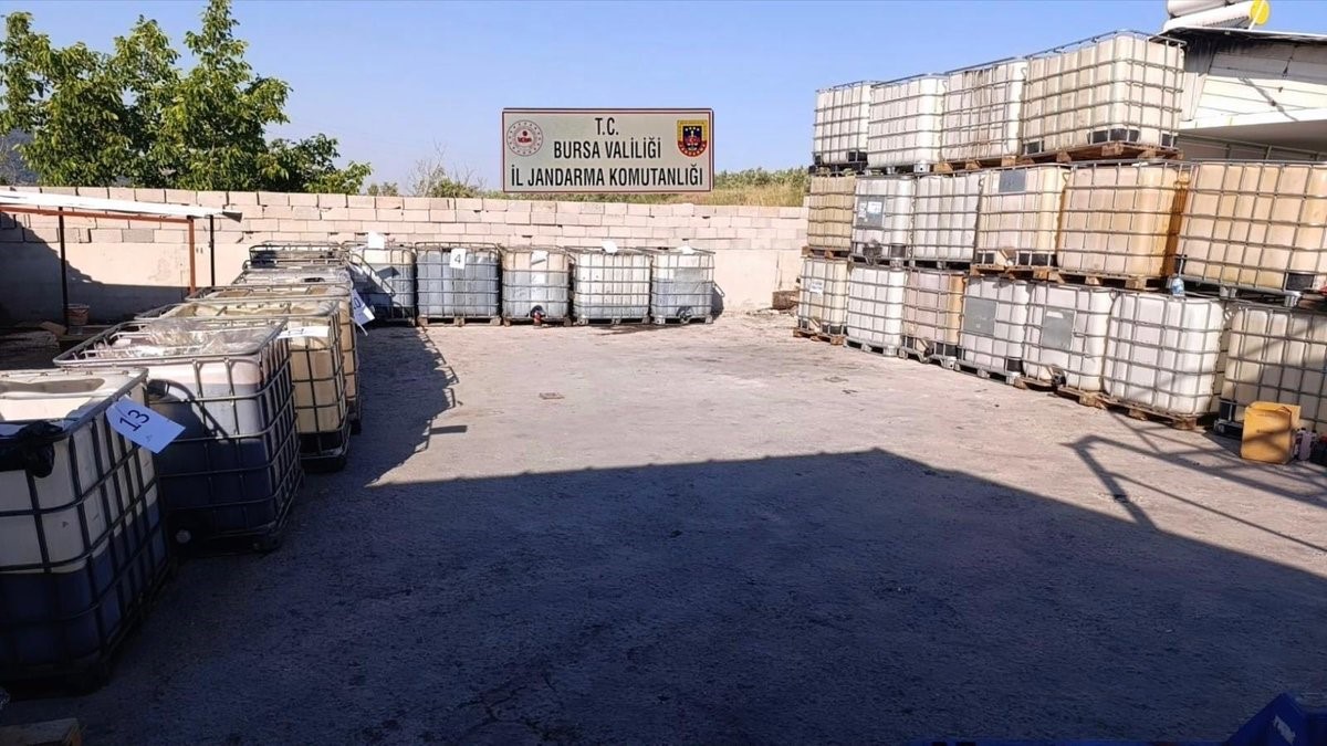 bursa-da-10-milyon-liralik-sahte-madeni-yag-operasyonu