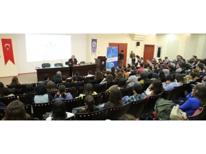 Kariyer Günlerinde Öğrencilere Altın Tavsiyeler