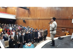 Şuhut’lu Araştırmacı Yazar Akalın Gönüllü Seminerlerine Devam Ediyor