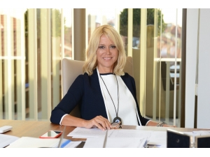 Prof. Dr. Neşe Kavak’a, ’Best Quality Leadership Award 2018’ Ödülü