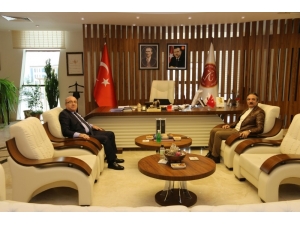 Kayseri Üniversitesi Rektörü Karamustafa, Rektör Bağlı’yı Ziyaret Etti
