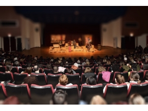 İzmir Sanat’ta Ücretsiz Tiyatro Oyunları