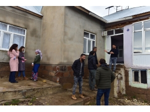 Ahlat’ta 250 Çocuk Okula Kazandırıldı