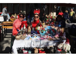 Velilerin Düzenlediği Kermese Yoğun İlgi