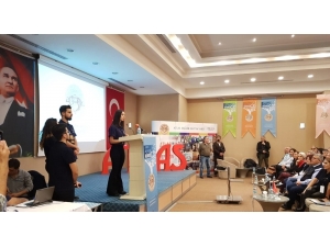 Ersun Yanal’ın Konuşmacı Olduğu ’Atlas Geleceği Konuşuyor’ Etkinliği Başladı