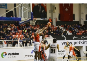 Tbl 1. Lig: Petkim Spor: 76 - Bandırma Kırmızı: 71