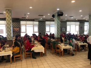 Bursaspor Ve Antalyaspor Taraftarlarından Dostluk Mesajı