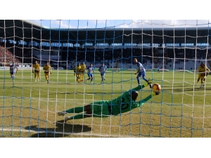 Spor Toto Süper Lig: Bb Erzurumspor: 1 - Evkur Yeni Malatyaspor: 0 (İlk Yarı)