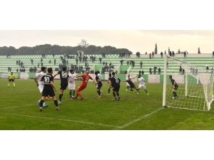 Salihli Belediyespor: 1 - Yıldırım Belediyespor: 3