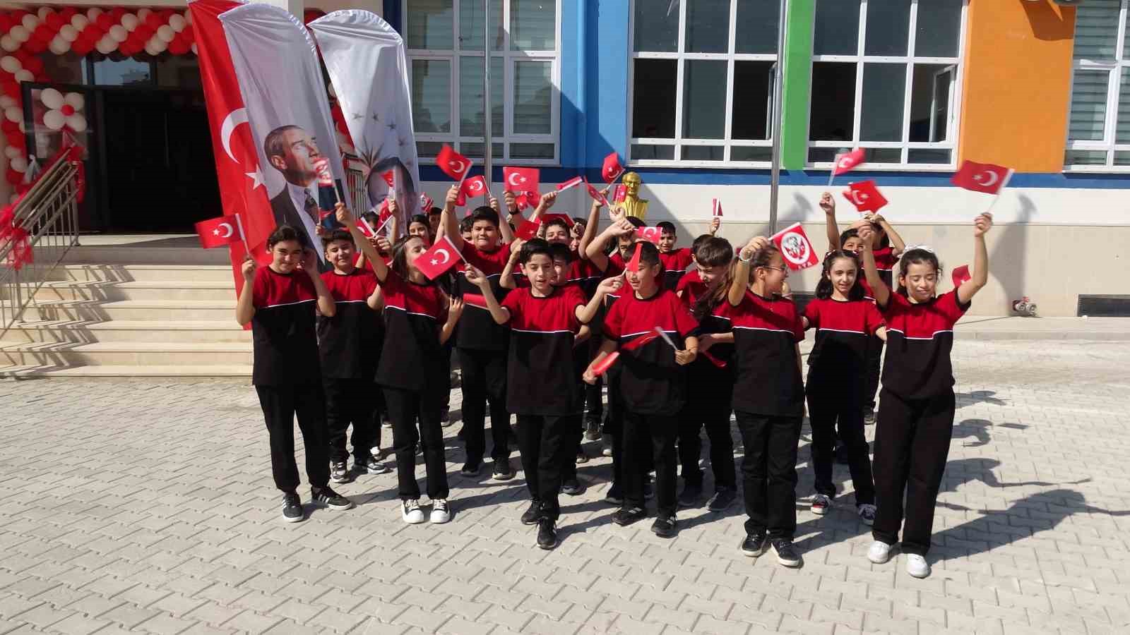 malatya-da-yeni-egitim-yili-ilk-ders-ziliyle-basladi