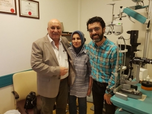 56 Yaşındaki Kadın Gözlüklerini Attı, İkinci Baharını Yaşıyor