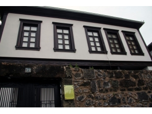 Tarihi Evler Kimliklendirildi