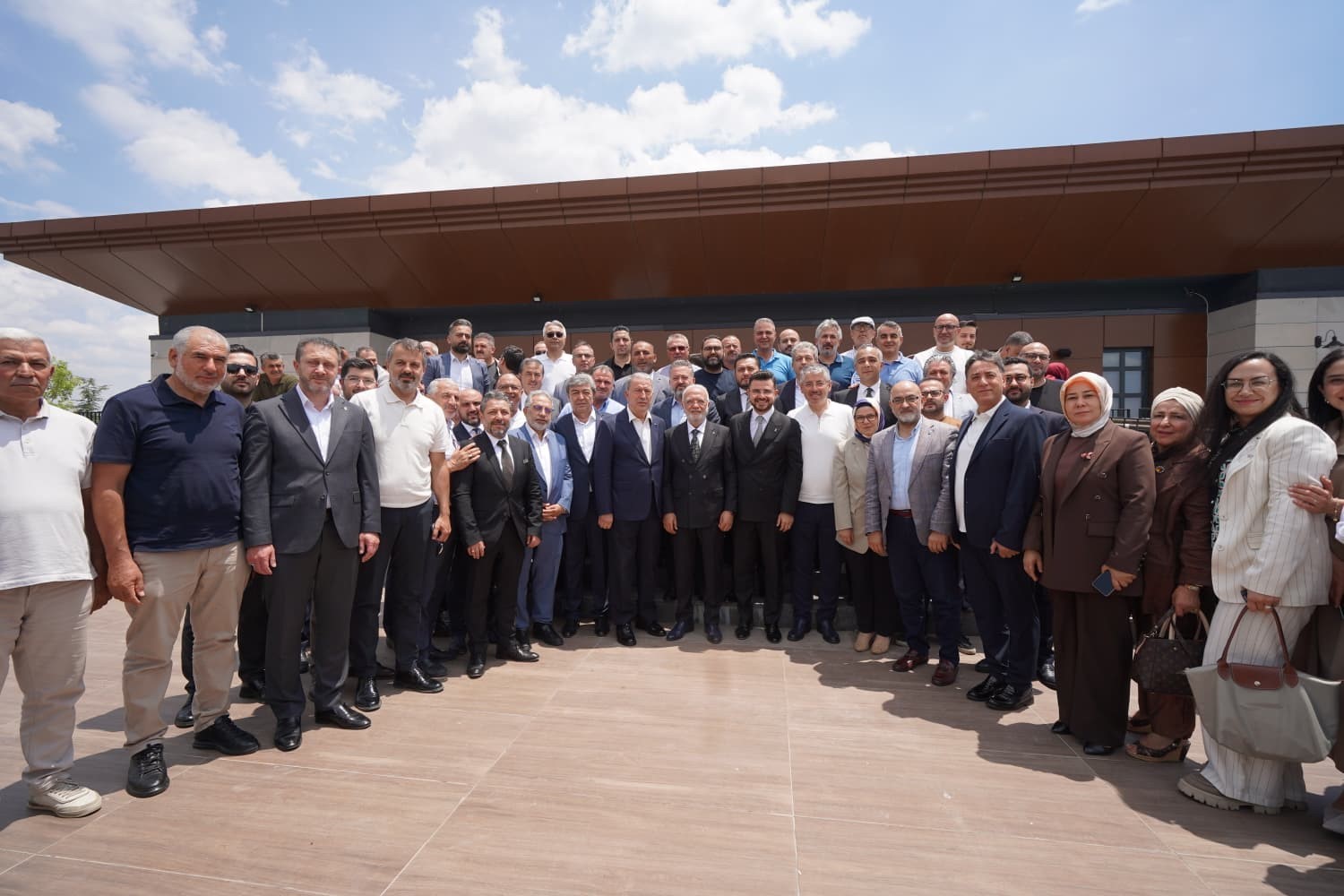 ak-parti-kayseri-teskilati-gorevdeki-500-gununu-istisare-toplantisiyla-taclandirdi