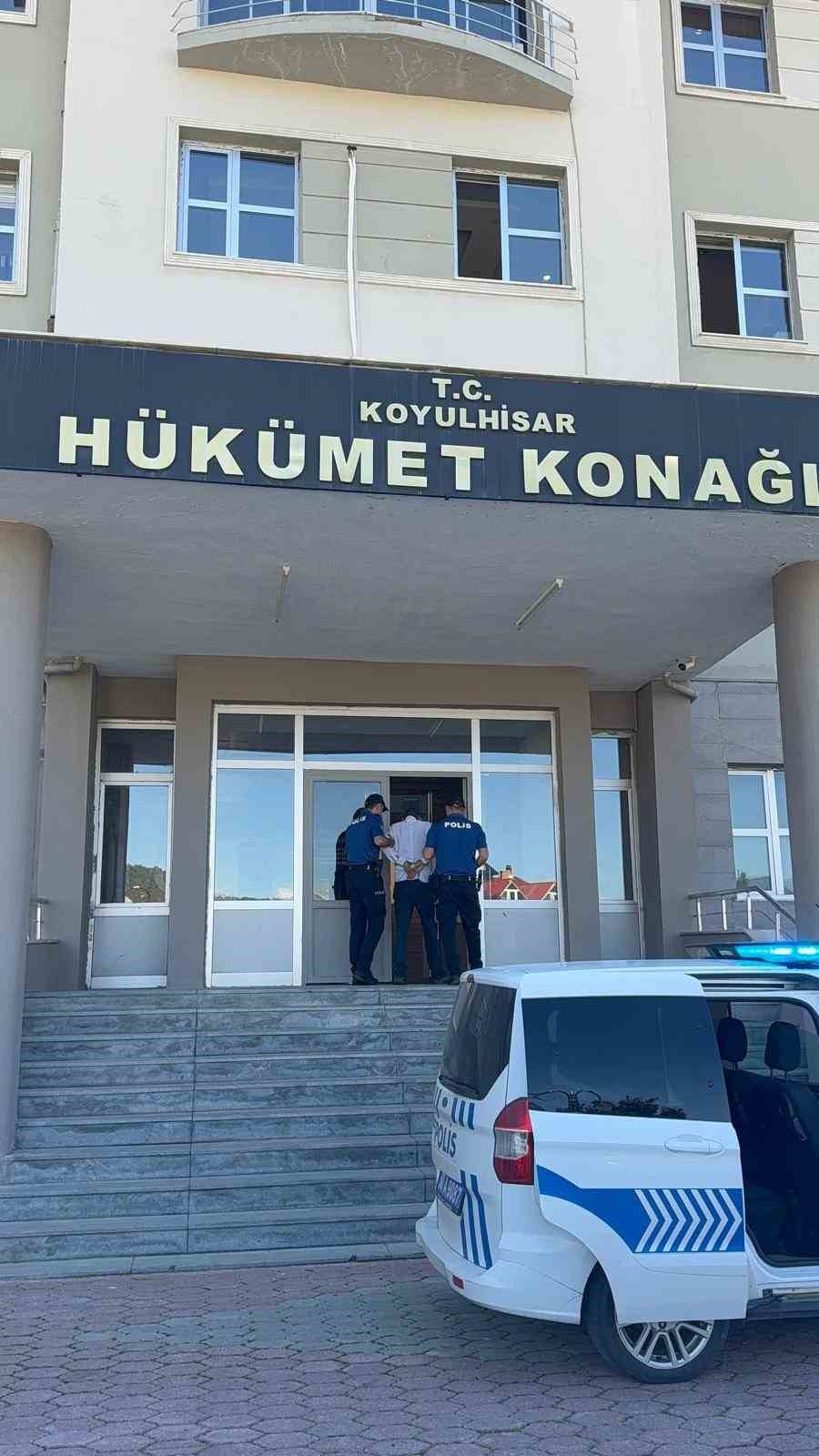 aranan-3-firari-hukumlu-koyulhisar-ilcesinde-yakalandi