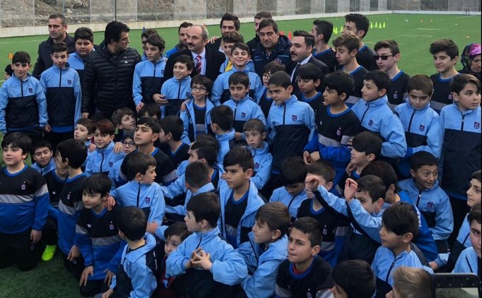 Ünal Karaman, Trabzonspor Futbol Okulu Açılışına Katıldı