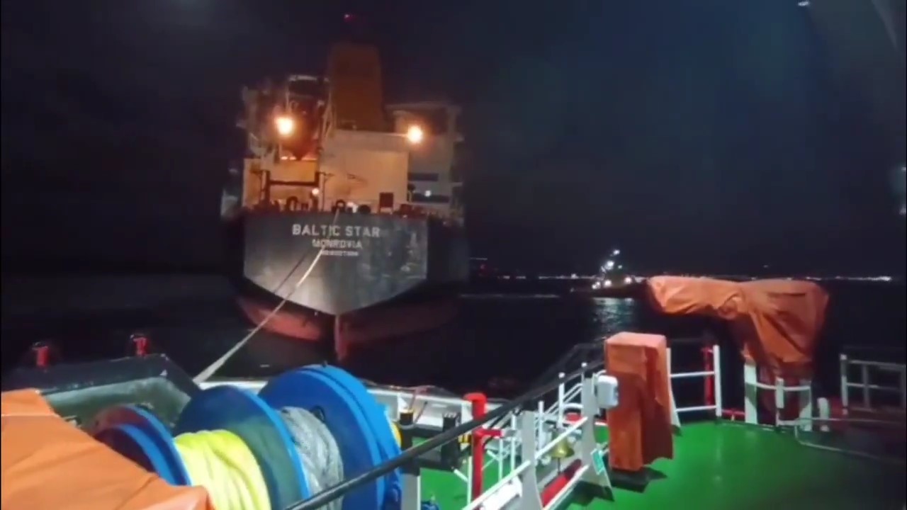 canakkale-bogazi-nda-kimyasal-tanker-makine-arizasi-yapti