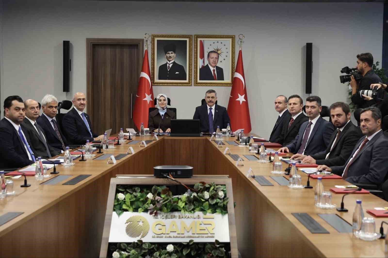 bakan-goktas-ve-bakan-ciftci-81-ilin-valileriyle-toplanti-gerceklestirdi