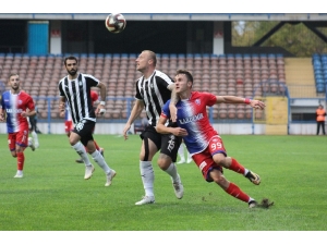 Altay Yabancı Kaldı