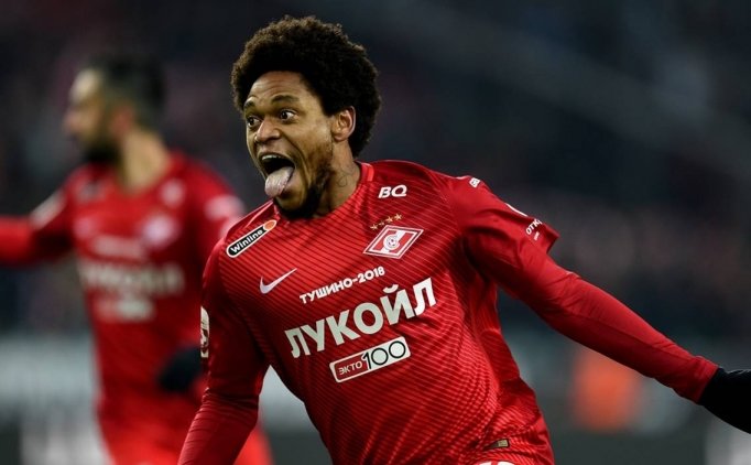 Luiz Adriano'dan Galatasaray Cevabı: "bir Yere Gitmiyorum"
