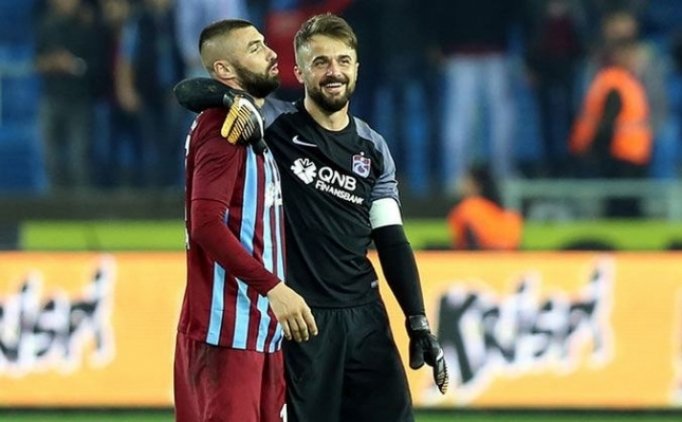 Burak Yılmaz Ve Onur Recep Kıvrak'tan Trabzonspor'a Şok!