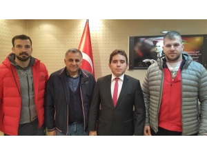 Güreşçilerden Kaymakam Kaya’ya Ziyaret