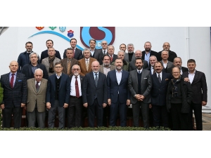 Trabzonspor Asbaşkanı Mehmet Yiğit Alp Ve Yönetim Kurulu, Kurullarla Buluştu.