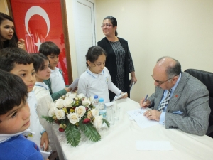 Yalvaç Ural’la ‘Okuyan Çocuklar’